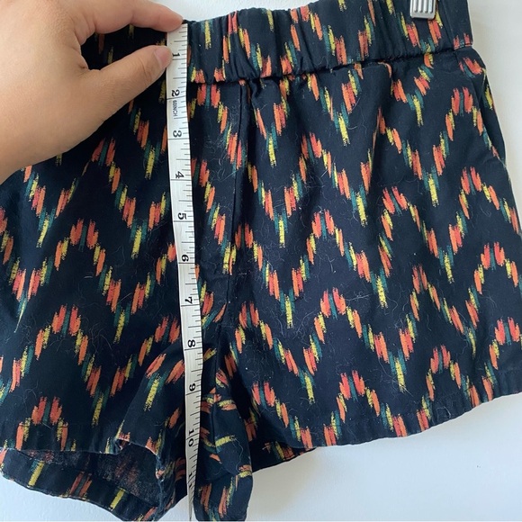 Ecote 100% Cotton Elastic Band Chevron Print Shorts - Picture 8 of 8